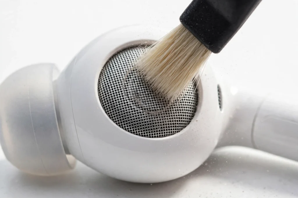 Cleaning speaker mesh when one earbud is not working